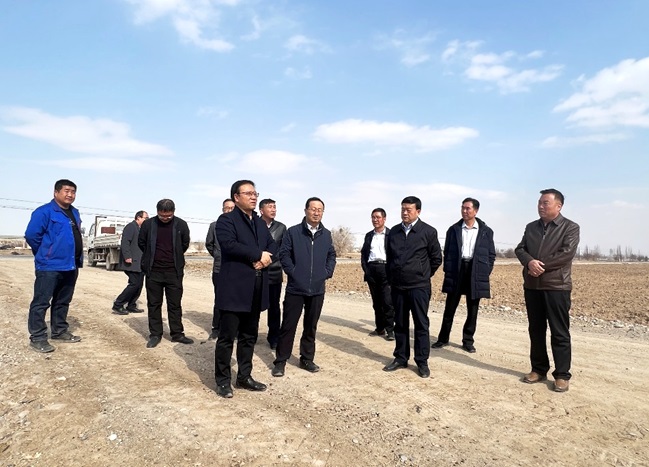 振興種業(yè)在行動,敦煌種業(yè)牽手奧凱種機、大禹節(jié)水現(xiàn)場對接推進千畝智慧種業(yè)示范園區(qū)建設(shè)項目