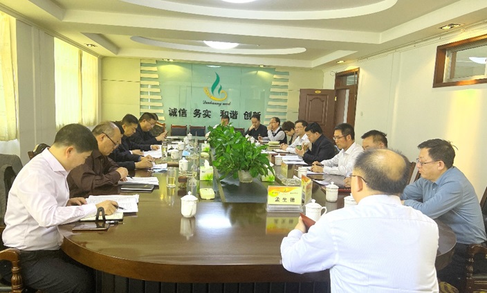 市委常委、副市長張秀林到敦煌種業(yè)調(diào)研